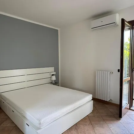 Camilla's Place - With Pool And Garden Appartamento *