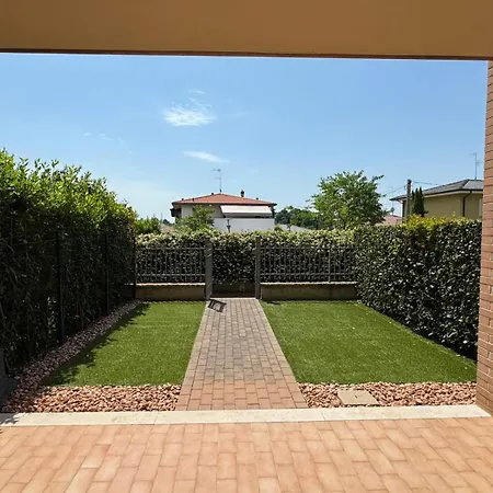 شقة Camilla's Place - With Pool And Garden بسكييرا ديل غاردا